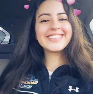 Meet your Posher, Nathalia